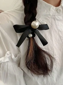 2个仿珍珠蝴蝶结发圈 - 黑與白 - 查看 2