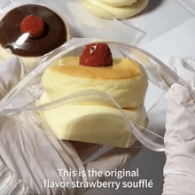 蓝莓草莓慕斯蛋糕慢回弹软萌玩具 - 可变形 - 解压玩具 - 生日礼物 - 节日礼物 - 彩色 - 查看 10