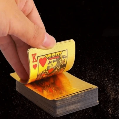 一套金元、金光盘、金卡、桌面互动趣味卡牌游戏