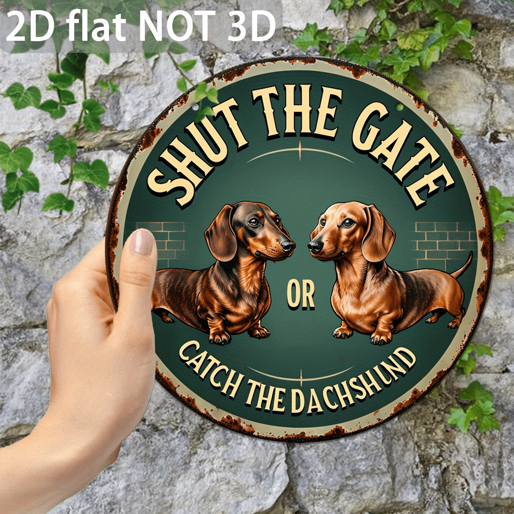 2D Flat, 1pc Vintage Iron Sign "Close Door Or Get Caught By German Short-Legged Dog", Rustic Home Bar And Porch Art, Perfect Gift For Dog Lovers, Garage Or Boys' Room Decor, Outdoor Decoration. Suitable For 11 Holidays, No Rope Included. Pre-Drilled Holes, Style As Shown In Size Chart