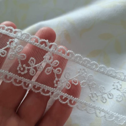 1개, 3야드 화이트 플로럴 레이스 트림, 4cm 너비, DIY 프로젝트, 의류, 신발 끈 및 테두리 장식에 적합