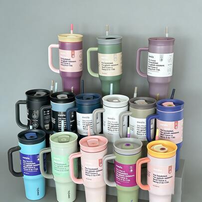  Owala 40盎司/1185毫升 淡紫色保温不锈钢杯，带手柄和二合一防漏盖，防溅双层真空旅行杯，配有吸管，可盛装热咖啡、茶和冷饮，是办公室、通勤车、健身房锻炼、露营和户外活动的理想之选，也是送给男女老少咖啡爱好者的完美复活节、母亲节、毕业典礼和生日礼物，春夏日常补水必备。