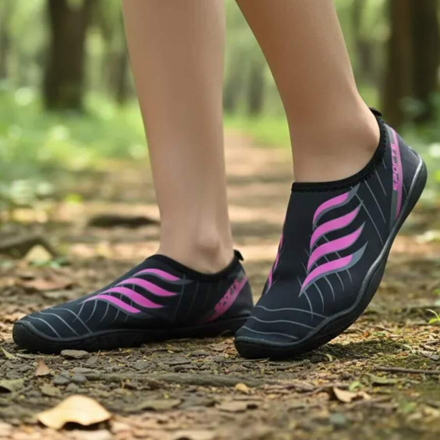 Women Sports Shoes - 玫紅色 - 查看 1