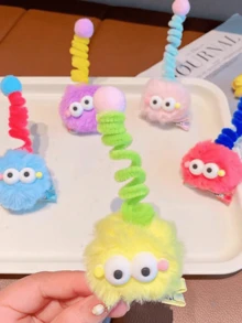 3个可爱有趣的毛绒球发夹，适合日常佩戴 - 彩色 - 查看 4