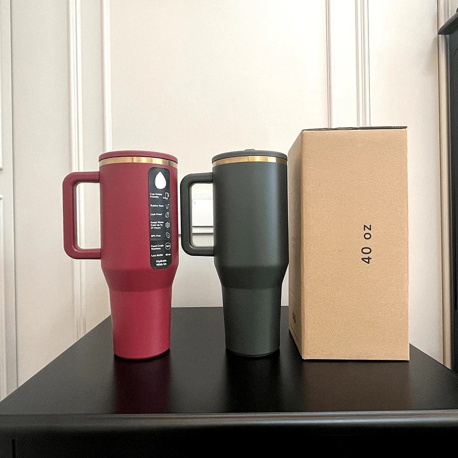 40OZ Sports Water Bottle Elevate Your Daily Hydration | Premium Insulated Stainless Steel Bottle | Stylish, Durable & Leakproof Design With Comfort Handle & Flip Straw | Easy To Clean & Perfect For Every Adventure – Gym, Office, Travel, Beach & Beyond | Stay Refreshed, Stay Healthy - Pink-Gingham - 查看 1