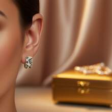 White Gold Crystal Ear Cuff Earrings Geometric Modern Style For Daily Women's Fashion Jewelry Lightweight Secure Closure Tarnish Resistant Hypoallergenic [E4598] - Bạc - Xem 2