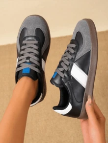 2025 Spring & Autumn Classic Black & White Casual Sneakers, Unisex Student Retro Shoes, Soft Sole Non-Slip Versatile Commuting - Black - View 1