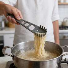 1/2pcs Multi-Functional Creative Plastic Noodle Spoon, Suitable For Scooping Eggs, Pasta, 3-Hole Powder Measuring Spoon, Household Noodle Spoon Colander, Small Kitchen Cooking Tool - Multicolor - View 13