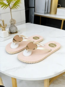Women's Flip Flops With Heart Decor, Comfortable Flat Sandals For Summer Beach Holiday - Khaki - View 1