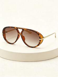 1pc New Summer Fashion Glasses, Retro Bohemian Metal Frame Large Square Leopard Print & Khaki Glasses, Elegant Daily Accessory, Suitable For Street Style, Runway, Beach Vacation - 1pc Aviator  Leopard Print - View 4
