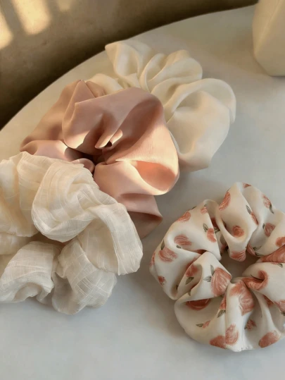 4pcs Vintage French Satin Floral Scrunchies, Versatile High-End Elegant Minimalist Solid Color Hair Ties, Suitable For Daily Wear, Casual, Party, Commute, Vacation, Hairstyling, Makeup, Outfit Accessorizing
