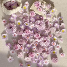 100 piezas de flores artificiales suaves de color púrpura - ¡Perfectas para crear un telón de fondo fotográfico digno de ! Úsalas para añadir un toque alegre a la decoración de tu hogar, decorar para pequeñas reuniones o como material para talleres de manualidades florales. - 100 piezas para mezclar y combinar - Ver 1