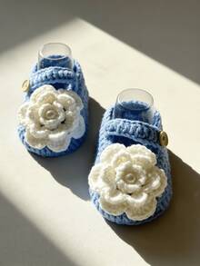 1 Pair Handmade Infant Booties, Green Crochet With White Flower Decor, Snap Closure - Baby Blue - View 5