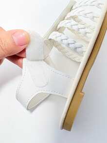 1双时尚儿童凉鞋，白色女童平底凉鞋，魔术贴设计，方便穿脱，柔软防滑鞋底，适合宴会、聚会、派对、婚礼、度假等场合。 - 白色 - 查看 7