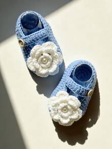 1 Pair Handmade Infant Booties, Green Crochet With White Flower Decor, Snap Closure - Baby Blue - View 2