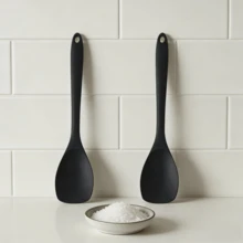 Muỗng và thìa silicon chống dính dùng để nướng và nấu ăn, dài 33 cm, chịu nhiệt, an toàn cho nhà bếp và máy rửa chén (Hồng/Cam/Xanh dương/Đỏ/Xanh lá cây/Đen, gói 1/2 chiếc) - 2 cái - Xem 15