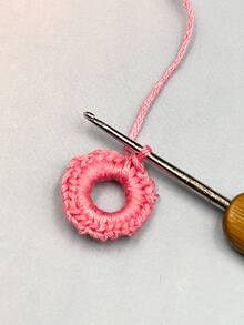 60 Stück Anfänger-freundliche Macaron Kunststoff Häkelringe Set, 3 Größen 1,0/1,2/1,4cm, bunte Strickschleifen, geeignet für Heim-Bastelabende, Haarschmuck-Herstellung und Party-Bastelprojekte - runde Markierungsschnalle - Übersicht 6