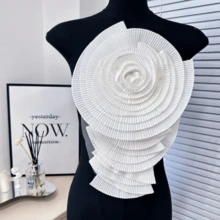 1 chiếc ghim cài áo hình hoa lớn nhiều màu sắc xếp ly (14.9 inch * 8.26 inch), ghim cài hoa 3D thời trang dành cho người có vóc dáng lớn, có thể tháo rời, chất liệu may vá, thích hợp để trang trí váy cưới DIY, đính kết váy dự tiệc, làm đồ thủ công. - A - Xem 1