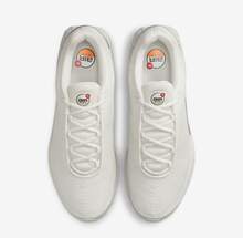 Nike New Air Max Dn Visible Air Cushion Shock Absorption Rebound Daily Training Men's Running Shoes, Comfortable Lightweight Commuting Sports Shoes, Beige Simple Color Scheme Casual Sports Shoes, Niche Non-Mainstream DV3337-013 - Beige - View 4