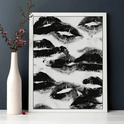 Tranh canvas không khung 1 tấm, mô tả hình ảnh trừu tượng màu xanh dương đang ôm nhau, thích hợp để trang trí phòng khách, phòng ngủ, phòng ăn và quán cà phê. Đây là một tác phẩm nghệ thuật tinh tế và là món quà tốt nghiệp tuyệt vời, có thể dùng làm tranh treo tường, tranh nghệ thuật dành cho nữ giới, tranh trích dẫn truyền cảm hứng, trang trí nhà cửa, tranh canvas treo tường.