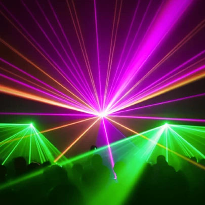 Đèn chiếu tiệc DJ, đèn disco, đèn chiếu hiệu ứng 4 chùm tia, đèn chiếu RGBY, điều khiển DMX và kích hoạt âm thanh, đèn sân khấu, biểu diễn trực tiếp, vũ trường, quán bar, câu lạc bộ, KTV, karaoke, đèn nhấp nháy, đèn chiếu sáng ngày lễ, sinh nhật, tiệc gia đình, trình diễn ánh sáng tạo không khí.