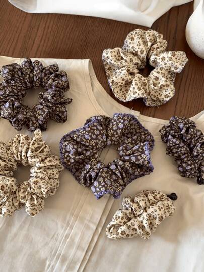 1pc Retro Floral Scrunchie, Sweet French Girl Style Hair Tie, Ponytail Holder Hair Accessory