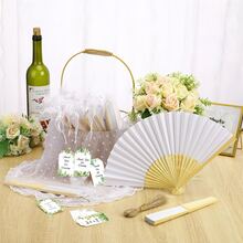 1/5支/20支装竹扇套装，包含感谢卡、扇穗和礼品袋，是婚礼回礼、新娘送礼会纪念品和派对礼物的理想之选。 - 彩色 - 查看 7