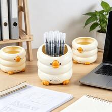 Hộp đựng bút để bàn hình vịt dễ thương, hộp đựng văn phòng phẩm nhiều tầng dung tích lớn, hộp đựng đồ dùng văn phòng chất lượng cao kiểu INS, có thể đựng bút, cọ trang điểm, dụng cụ làm đẹp, đồ dùng văn phòng, thiết kế tối giản và đa năng, phù hợp với bàn làm việc văn phòng, phòng ngủ, bàn trang điểm, thiết thực và bền bỉ, món quà tuyệt vời cho bạn bè và đồng nghiệp. Phụ kiện bàn làm việc, phụ kiện văn phòng phẩm - Giá đựng bút - Xem 10