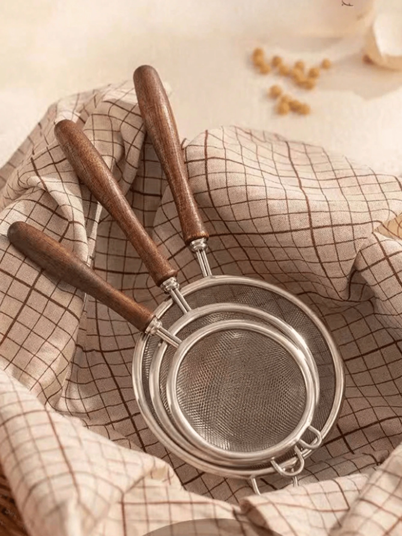 Multifunctional Kitchen Tool, Can Filter Soy Milk, Flour, Juice, Eggs, Tea, Coffee, Oil, Yogurt, Featuring An Ergonomic Non-Slip Wooden Handle, Space-Saving, Practical, Durable, A Cooking Machine Accessory, Suitable For Chefs' Daily Home Use - Multicolor - View 1