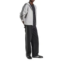 Áo nỉ dài tay cổ tròn in logo adidas ThGfxCrew dành cho nam, màu đen. - Màu be - Xem 4