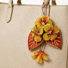 Mokcool Genuine Leather Leaf Flower Bag Charm, Bohemian Accessory, Leather Osmanthus Flower Keychain, Handbag Pendant Charm - 黃色 - 查看 1
