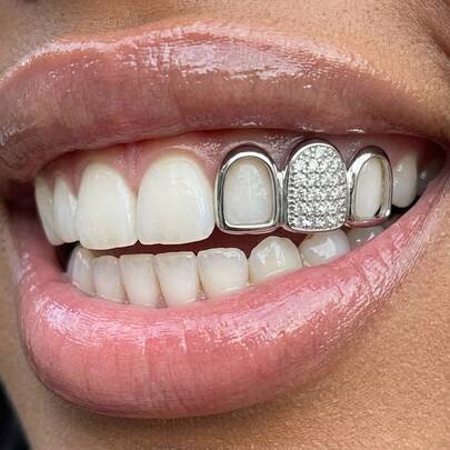 1pc Unique Hollow Snowflake/Oval Zirconia Hip Hop Fashion Daily Tooth Jewelry, Unisex Party Accessory