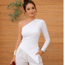 Women's One-Sleeve Blouse With Asymmetrical Ribbed Sleeves - Blanco - Ver 2