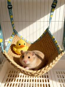 Võng dệt thoáng khí mùa hè dành cho chuột hamster với họa tiết vịt dễ thương, thích hợp cho chuột hamster, chuột nhảy, sóc bay và các vật nuôi nhỏ khác. Dễ gặm và dễ treo, tạo một chiếc tổ đu đưa mát mẻ trong lồng vào mùa thu. - Xem 4