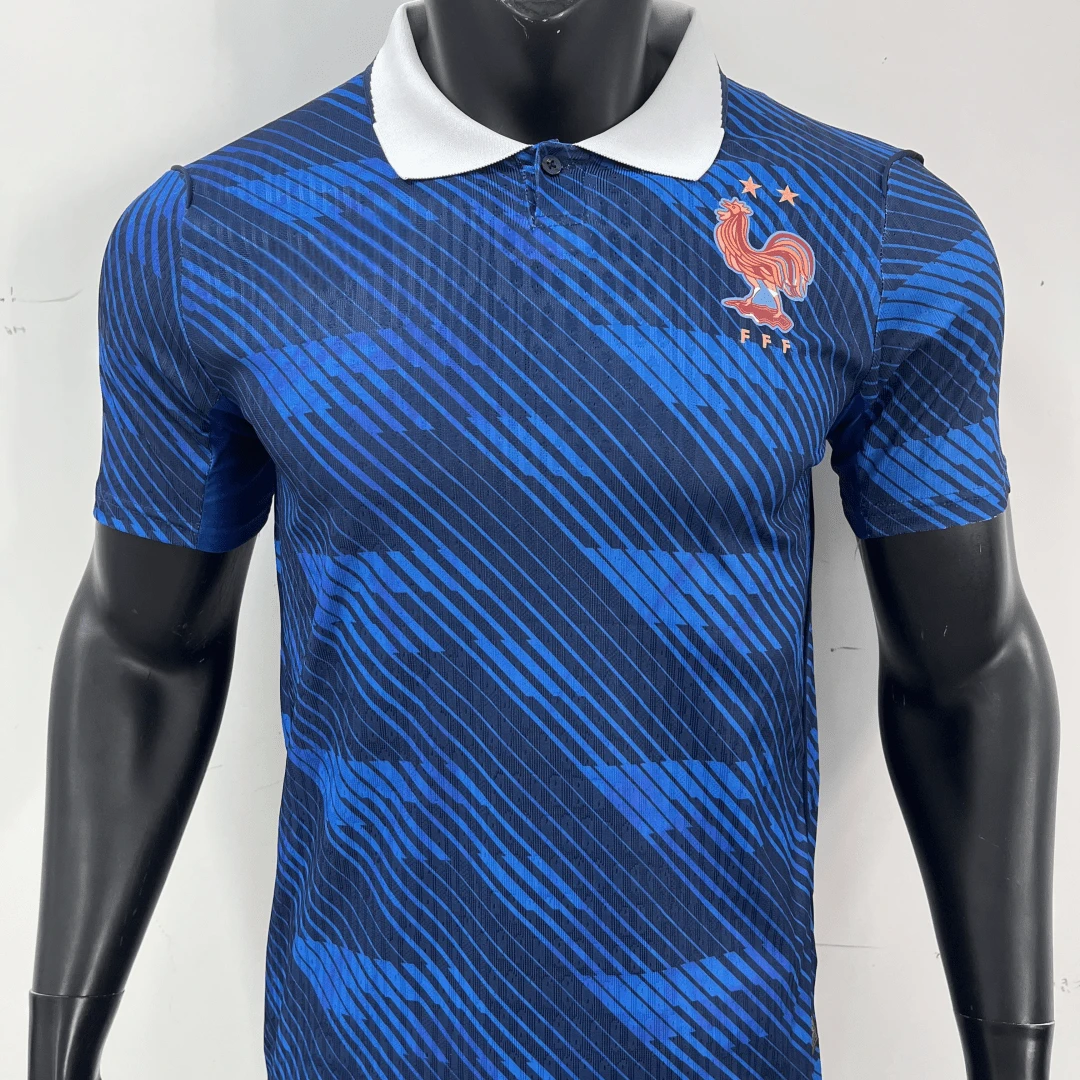 France National Team 2024/25 Home Soccer Jersey, Authentic Replica Football Shirt With 2 World Cup Stars - default - 查看 1