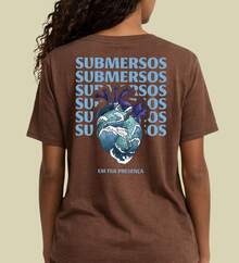 Christian T-Shirt "Submerged In Your Presence" Cotton Church Gospel Evangelical Catholic Clothing Unisex Stylish Tumbler God Jesus - 鏽棕色 - 查看 4