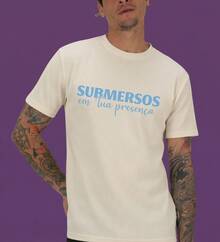 Christian T-Shirt "Submerged In Your Presence" Cotton Church Gospel Evangelical Catholic Clothing Unisex Stylish Tumbler God Jesus - 奶油色 - 查看 5