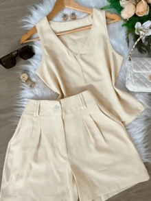Women's 2 Piece Outfit Summer, V Neck Sleeveless Tank Top & High Waisted Shorts Set, Casual Two Piece Matching Sets For Vacation,Summer Women's Casual 2 Piece Outfits, V Neck Sleeveless Tank Top & High Waist Pleated Shorts Set, Fashion Matching Sets For Beach Vacation - Màu be - Xem 1