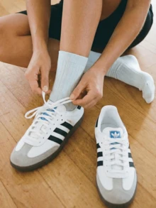 Adidas Giày thể thao nữ OG Giày thể thao cổ điển Giày thể thao thời trang Giày đế thấp đơn giản cho nữ B75806 - Đen và Trắng - Xem 1