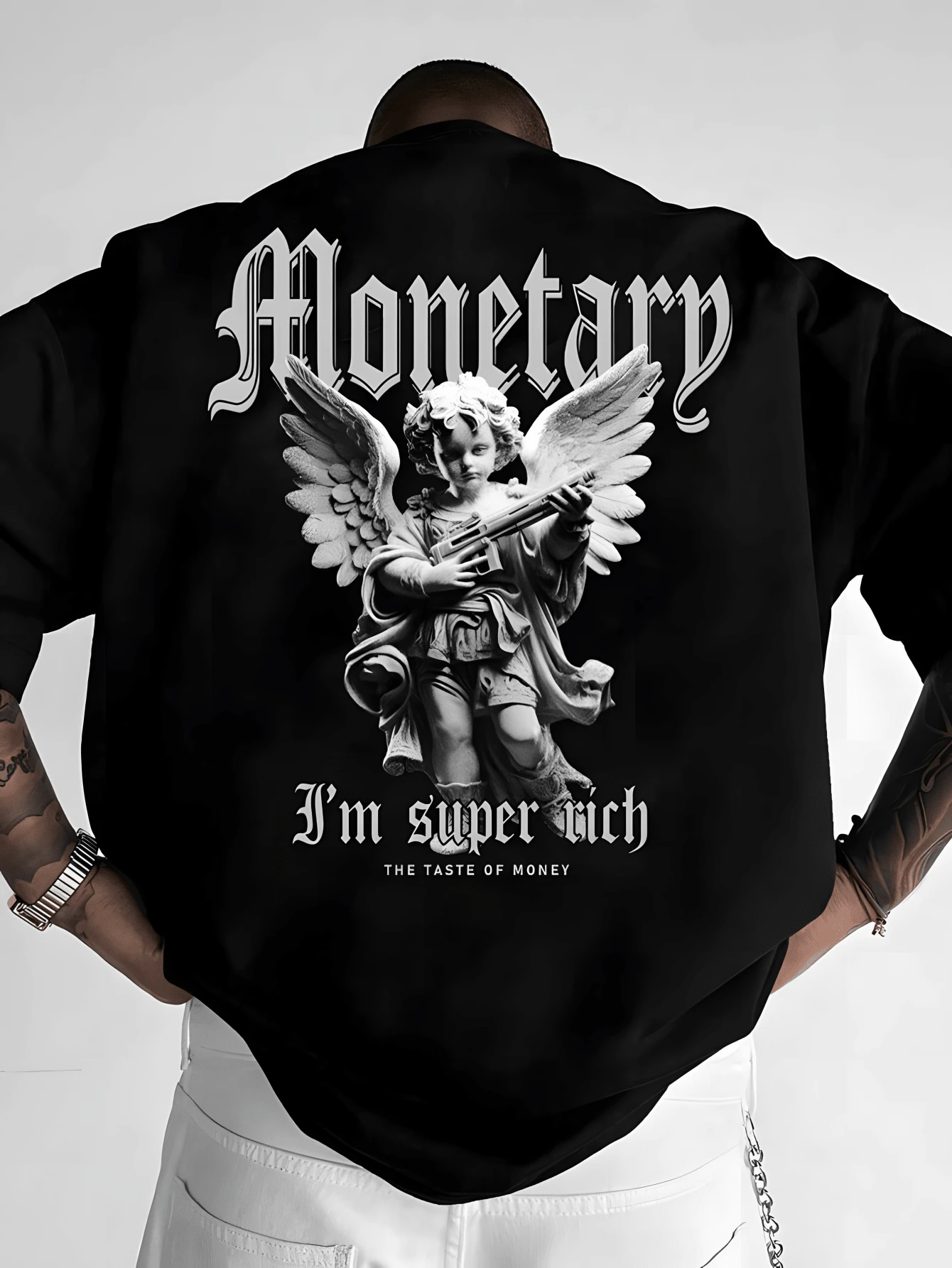 Camiseta de manga corta negra para hombre, estampado de ángel armado en blanco y negro con letra gótica Monetary en la espalda, estilo street high americano, ropa casual de moda - Negro - Ver 1