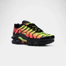 Nike Air Max Plus Black Volt Solar Red (Women's) - Red - View 3