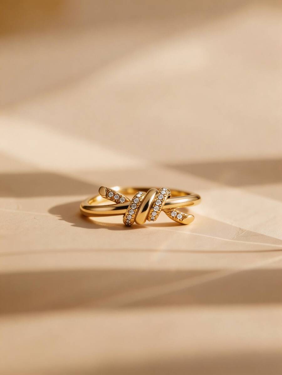 1 pieza Anillo apilable de moda para mujer, diseño retorcido con diamante CZ incrustado, adorno dorado - Dorado - Ver 1