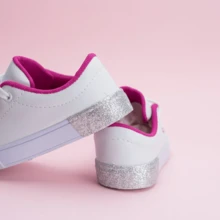 Girls' School Sneakers | Stylish And Durable, Perfect For School | Sizes 25 To 36 | GET YOURS NOW! - 白色粉紅色閃光 - 查看 2