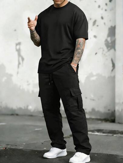 2 piezas Conjunto de camiseta de manga corta de unicolor y pantalón cargo para hombre, atuendo deportivo casual para ir y venir, traje negro, estilo callejero, versátil