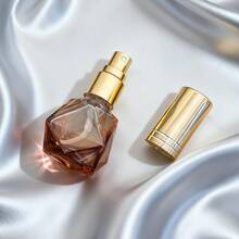 1 Peça Frasco de Perfume com Névoa Ultra-Fina Masculina | Frasco Cosmético, Amostra Portátil de Viagem Vazio, Material de Vidro, Design de Pressão Requintado, Frasco Pequeno de Spray de Perfume para Decantação, Dispensador de Fragrância Recarregável Adequado para Viagens e Uso Diário, Essencial para Homens e Mulheres - Multicolorido - Visão 2