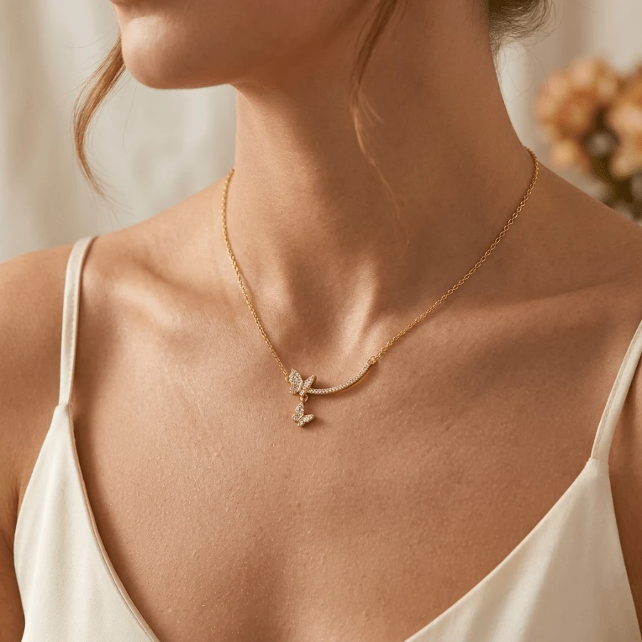 1件装铜锆石蝴蝶弧形吊坠项链，女士镀金首饰，伴娘礼物，送给她的礼物 - 彩色 - 查看 1