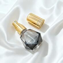 1 Peça Frasco de Perfume com Névoa Ultra-Fina Masculina | Frasco Cosmético, Amostra Portátil de Viagem Vazio, Material de Vidro, Design de Pressão Requintado, Frasco Pequeno de Spray de Perfume para Decantação, Dispensador de Fragrância Recarregável Adequado para Viagens e Uso Diário, Essencial para Homens e Mulheres - Multicolorido - Visão 9