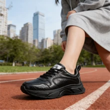 أحذية رياضية منصة لامعة سميكة للنساء، أحذية كاجوال تزيد من الارتفاع والطول للساق، أحذية جري خفيفة الوزن مريحة مع امتصاص الصدمات، متعددة الاستخدامات للارتداء اليومي والتنقل والرياضة، مناسبة للربيع والخريف - الأسود - مشاهدة 2