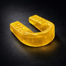 Sports Mouthguard For Boxing, Muay Thai, MMA, Professional, Adult, Moldable, Comfortable - 黃色 - 查看 1