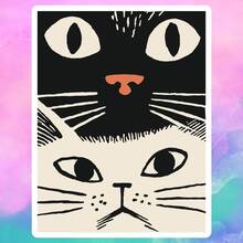 Kucing Hitam Putih, Dua Kucing Saling Menatap dengan Nuansa Bercerita, Dapat Melambangkan Persahabatan atau Tatapan Manis - Stiker Vinyl Tahan Air - Permukaan Halus Tahan Lama, Stiker Bumper Perekat Sendiri, Cocok untuk Mobil, Jendela, Laptop, Truk, Botol Minum - Desain Tahan Lama Multi-Fungsional, Stiker Mobil - vinil - View 9